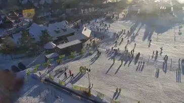 Widok na panoramę gór ze stacji narciarskiej Polana Szymoszkowa