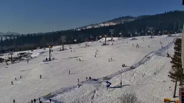 Widok na panoramę gór ze stacji narciarskiej Polana Szymoszkowa