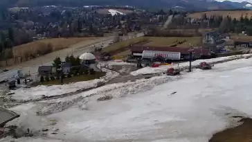 Widok na panoramę gór ze stacji narciarskiej Polana Szymoszkowa