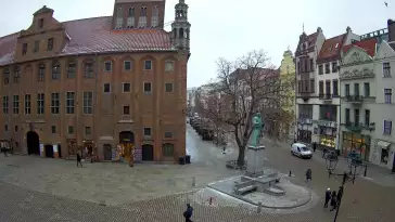 Wizyta w Ratuszu Staromiejskim to podróż w czasie, która pozwala zgłębić ducha Torunia.
