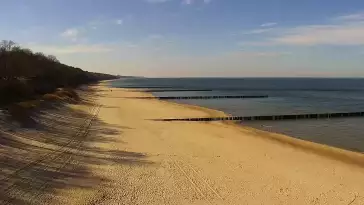 Kamera z widokiem na plażę i morze w Trzęsaczu - Powiat Gryficki