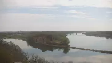 Widok z Kamery na styk rzeki Narew z Wisłą