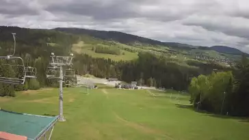 Widok na stok w TYLICZ.SKI w Beskidzie Sądeckim
