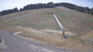 Widok z Kamery na trasę zjazdową w Tylicz.ski.