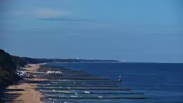 Ustronie Morskie widok z kamery na plażę