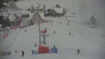 Widok na stację narciarską CIEŃKÓW-SKI.