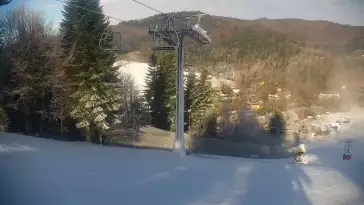 Widok na stację narciarską CIEŃKÓW-SKI.