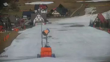 Widok na stację narciarską CIEŃKÓW-SKI.