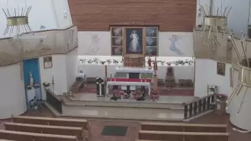Ołtarz kościoła Miłosierdzia Bożego na Chramcówkach