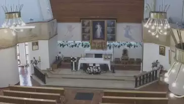 Ołtarz kościoła Miłosierdzia Bożego na Chramcówkach