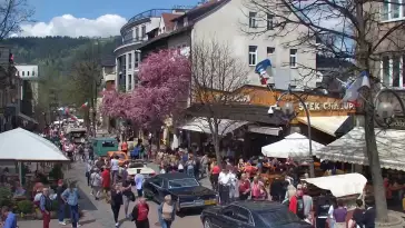 Krupówki - Camera on the promenade in Zakopane