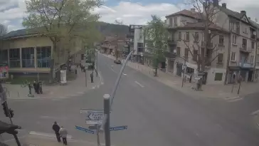 Zakopane - widok na skrzyżowanie ulic Zamoyskiego z Krupówkami.