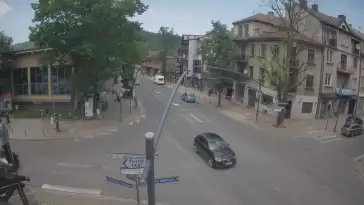 Zakopane - widok na skrzyżowanie ulic Zamoyskiego z Krupówkami.