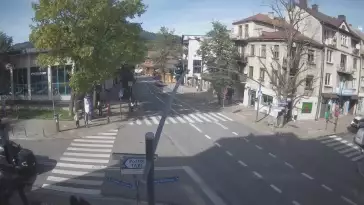 Zakopane - widok na skrzyżowanie ulic Zamoyskiego z Krupówkami.