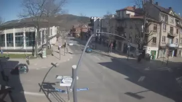 Zakopane - widok na skrzyżowanie ulic Zamoyskiego z Krupówkami.