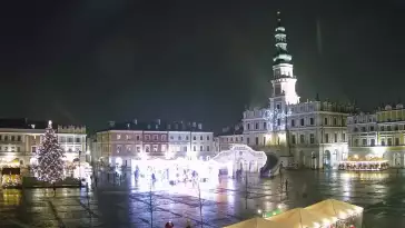 Widok na Rynek Wielki Miasta w ZAMOŚCIU - KAMERA LIVE