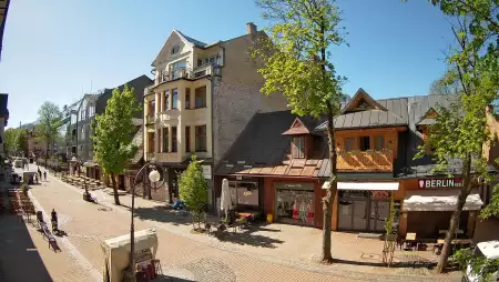 ZAKOPANE - widok z kamery na deptak