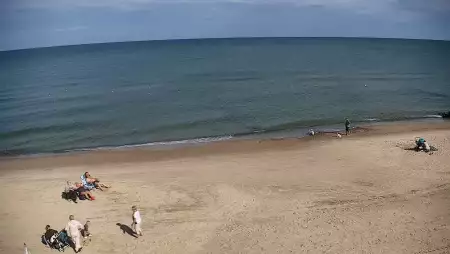 Widok na Promenadę i Plażę w Sarbinowie
