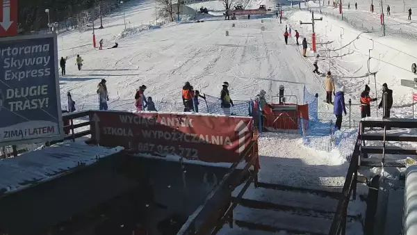 Widok na orczyk ANTKI w kompleksie narciarskim Zieleniec Sport Arena