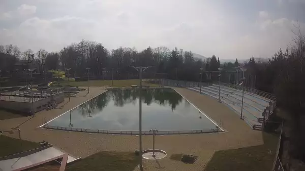 Obraz na pływalnie otwartą w Andrychowie obok Wadowic