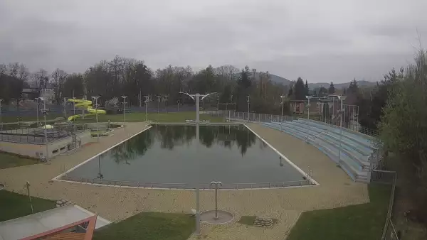 Obraz na pływalnie otwartą w Andrychowie obok Wadowic