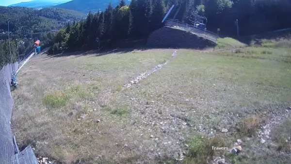 Widok z kamer na trasy narciarskie Beskid Sport Arena w Szczyrku