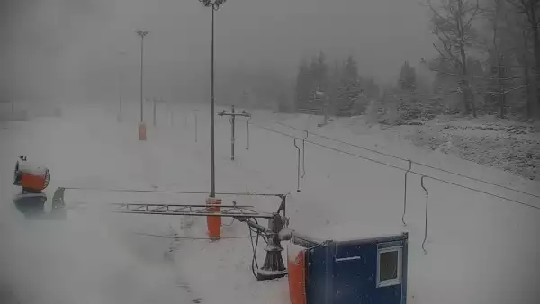 Widok z Kamery górną stację kolei linowej w Beskid Sport Arena.