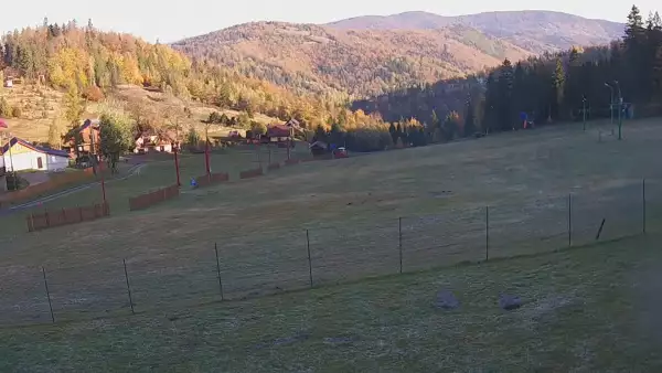 Widok z kamery na stok Biały Krzyż w Szczyrku.