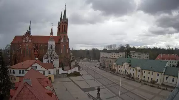 BIAŁYSTOK - widok z kamery na Archikatedrę NOWOŚĆ