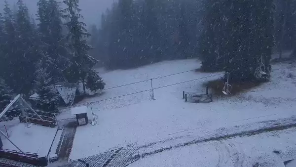 Widok z kamery na górnej stacji PKL na Butorowym Wierchu