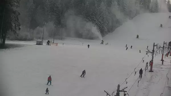 CIENIAWA SKI stacja narciarska z okolic Nowego Sącza.