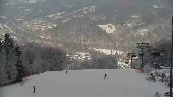 Widok z Kamery na stację narciarską CZANTORIA