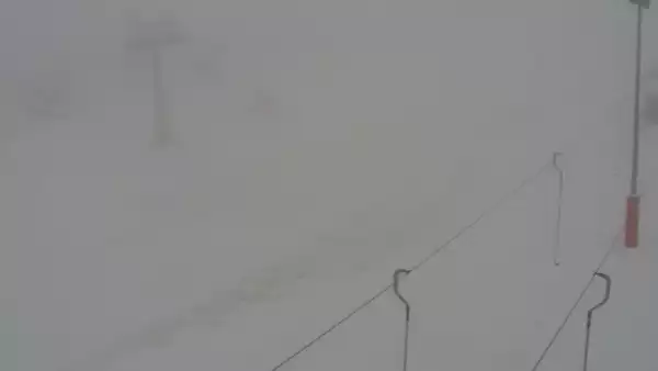 Czarna Góra Resort - widok na trasy zjazdowe oraz wyciąg.