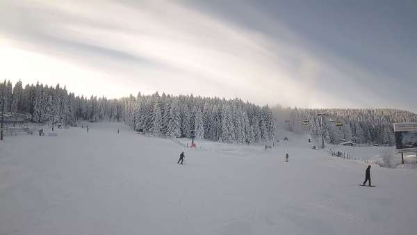 Obraz z kamery online w ośrodku narciarskim Czarna Góra Resort
