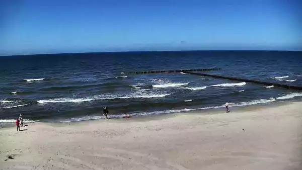 Widok na plażę i morze w Dziwnowie woj. zachodniopomorskie