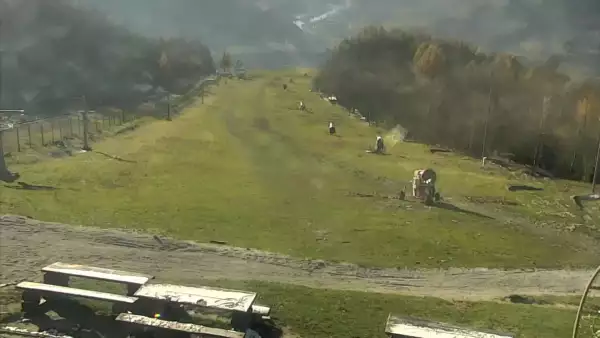 Ujęcie na panoramę gór w Beskidzie Małym