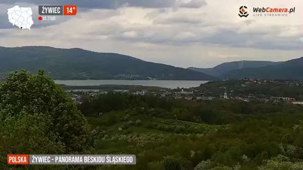 Ujęcia z 25 kamer na piękną panoramę gór.
