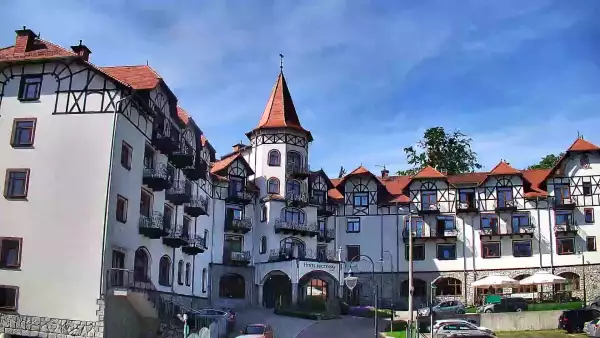 HOTEL BUCZYŃSKI w Świeradowie - NOWOŚĆ To doskonałe miejsce dla osób ceniących komfort, bliskość atrakcji i uzdrowiskowy klimat Świeradowa.