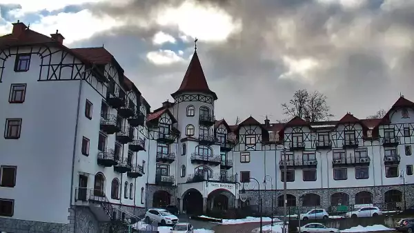 HOTEL BUCZYŃSKI w Świeradowie - NOWOŚĆ To doskonałe miejsce dla osób ceniących komfort, bliskość atrakcji i uzdrowiskowy klimat Świeradowa.