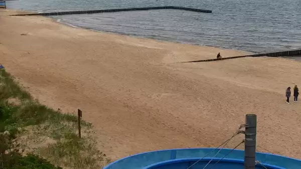 Kamera w Jarosławcu z widokiem na plażę