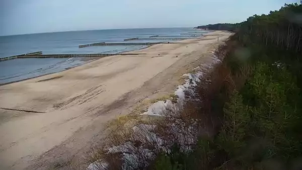 Kamera w Jarosławcu z widokiem na plażę