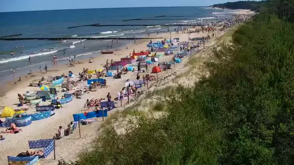 Kamera w Jarosławcu z widokiem na plażę