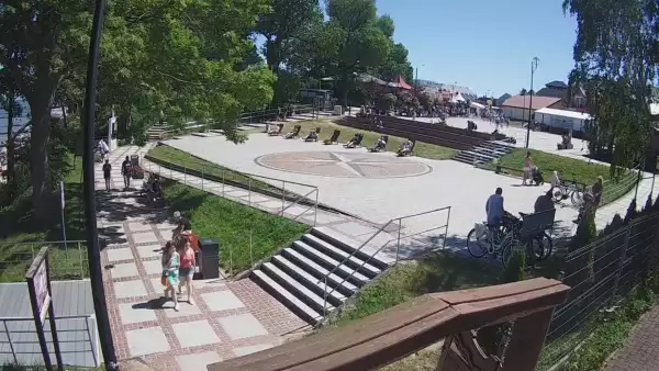 Widok z Kamery na plac widokowy Róża Wiatrów w Jarosławcu