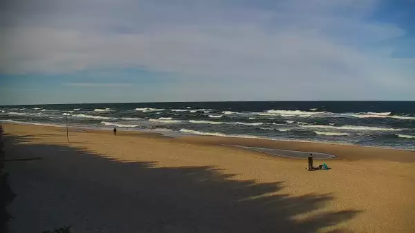 Widok z Kamery na plażę z kurortu Jastrzębia Góra