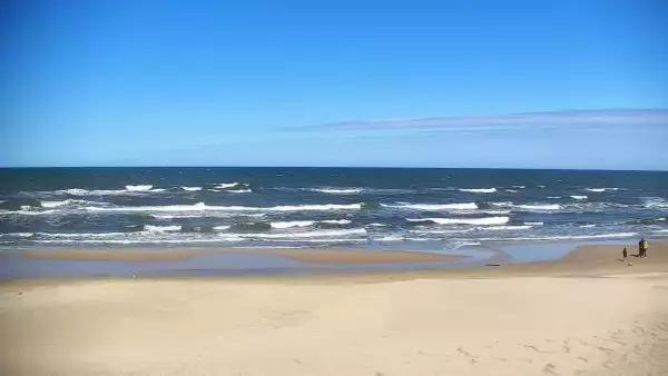 Widok z Kamery na plażę z kurortu Jastrzębia Góra