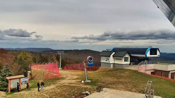 Widok na Tatry z obrotowej kamery na Jaworzynie Krynickiej
