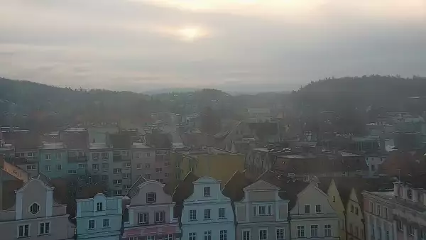 Widok z Kamery na panoramę miasta Jelenia Góra