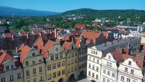Widok z Kamery na panoramę miasta Jelenia Góra