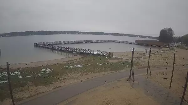 Widok na Jezioro Białe znajdujące się we wschodniej Polsce.