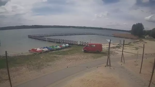 Widok na Jezioro Białe znajdujące się we wschodniej Polsce.